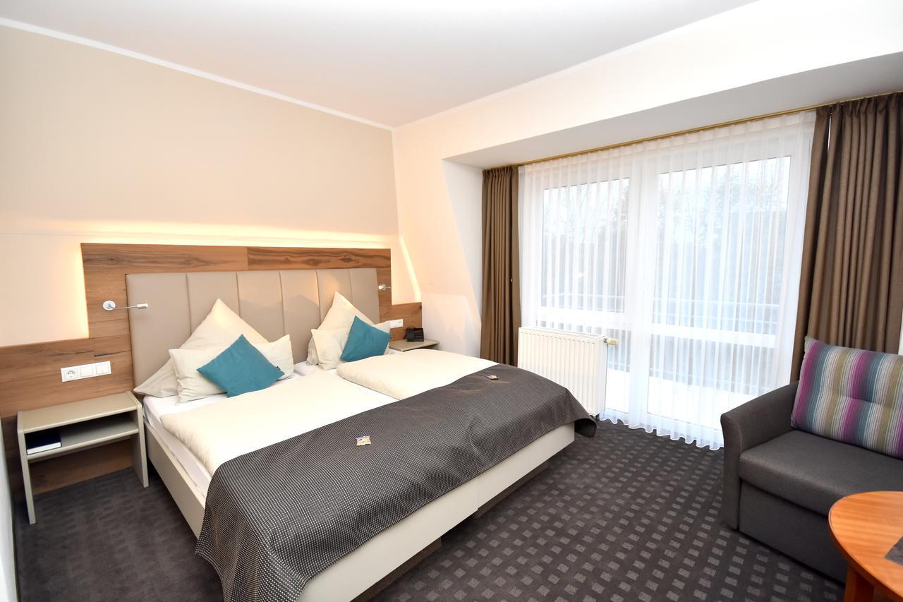 Hotel & Restaurant Zum Deutschen Hause Kirchhatten Kültér fotó